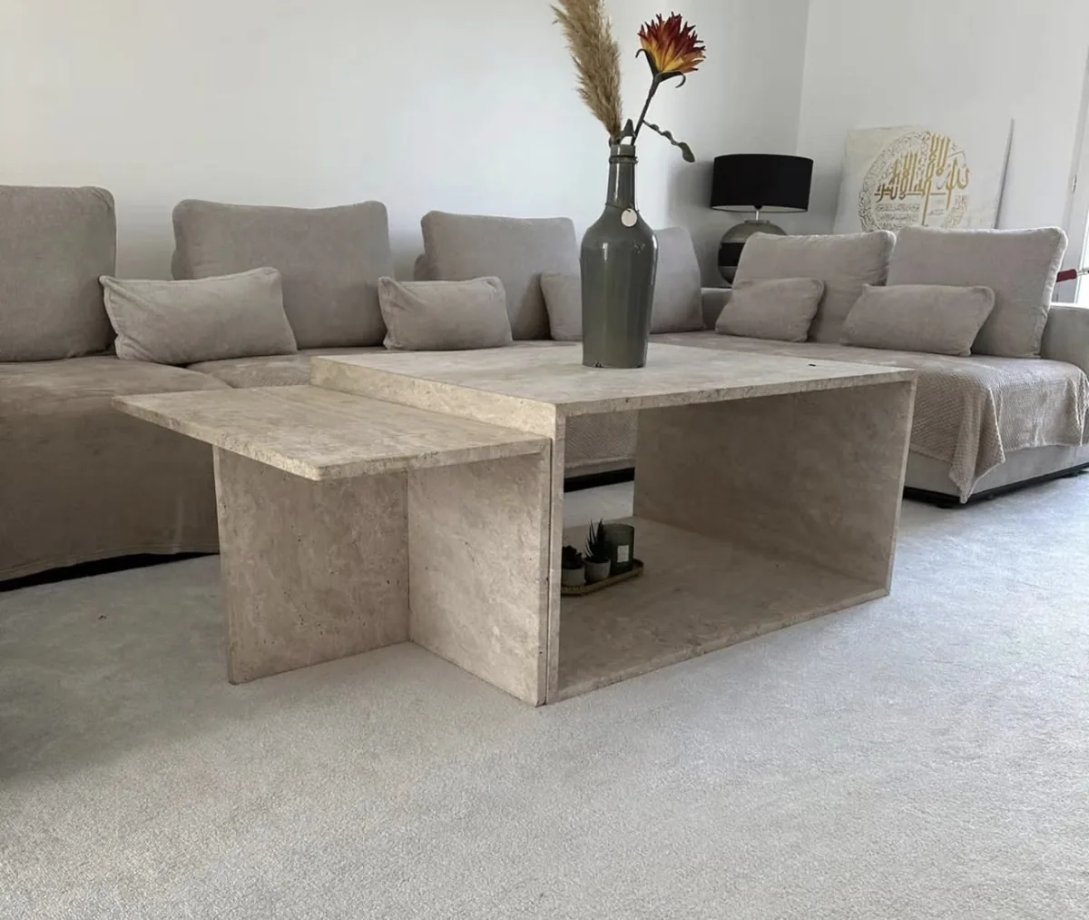 Tables basses en pierre chez un client