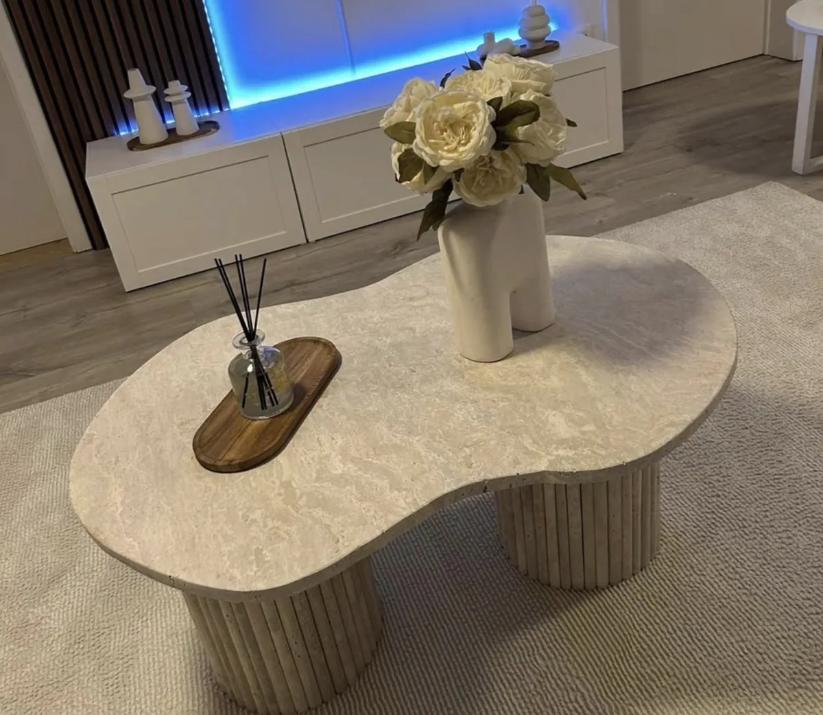 Table basse en travertin chez un client