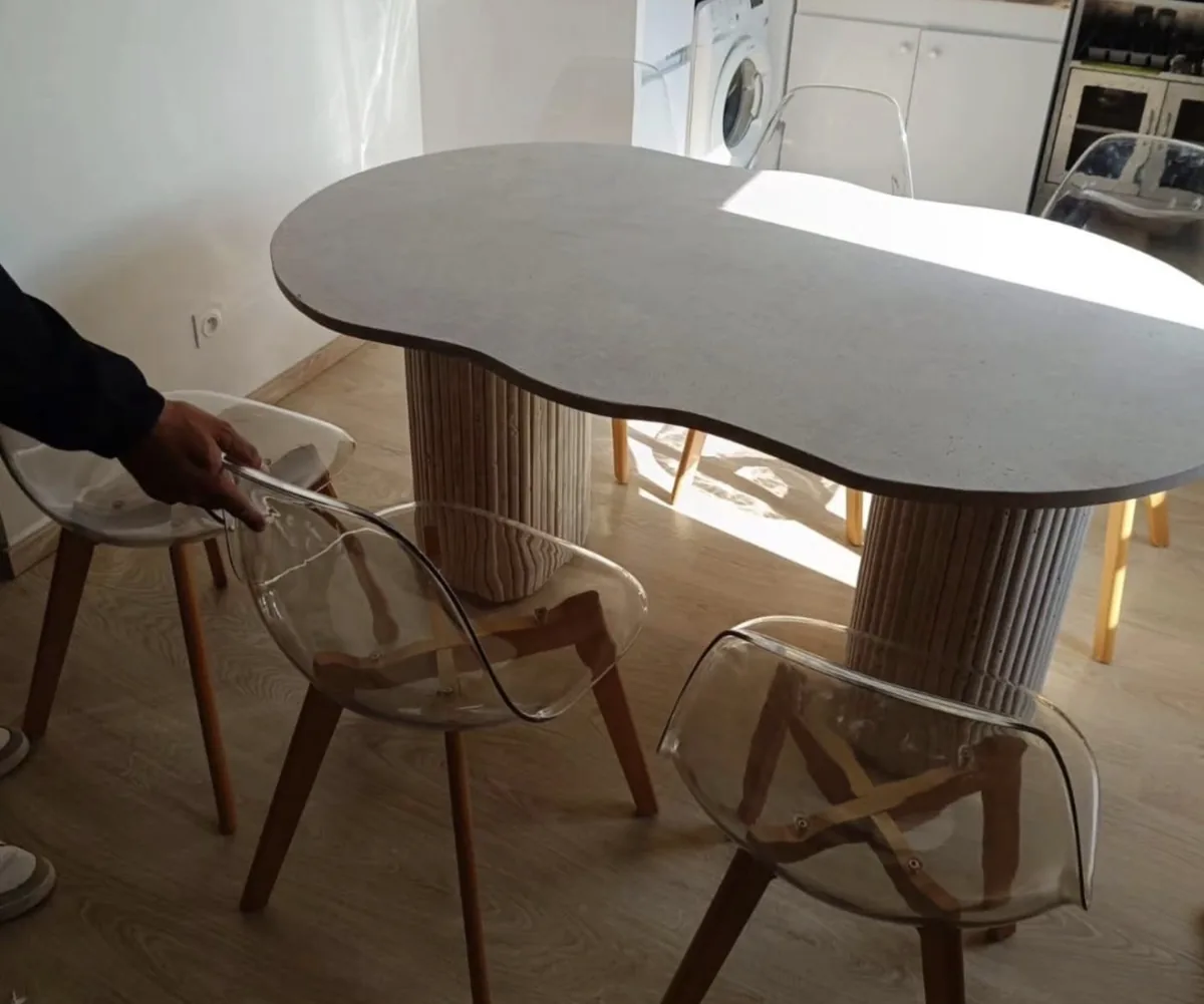 Table basse en travertin chez un client